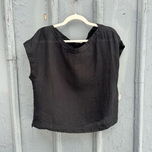 HoiBo Black linen Cropped Tee, Small